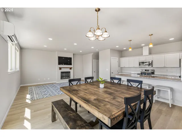 $440,000 | 1502 Timothy Street, Philomath, OR 97370