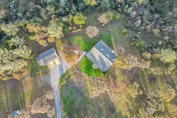 $695,000 | 13303 Intermountain Road, Redding, CA 96003