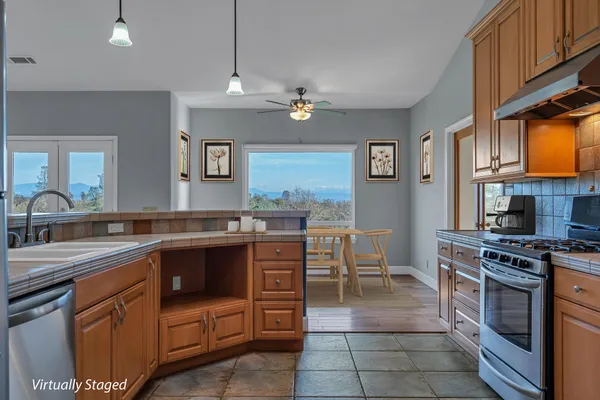 $695,000 | 13303 Intermountain Road, Redding, CA 96003