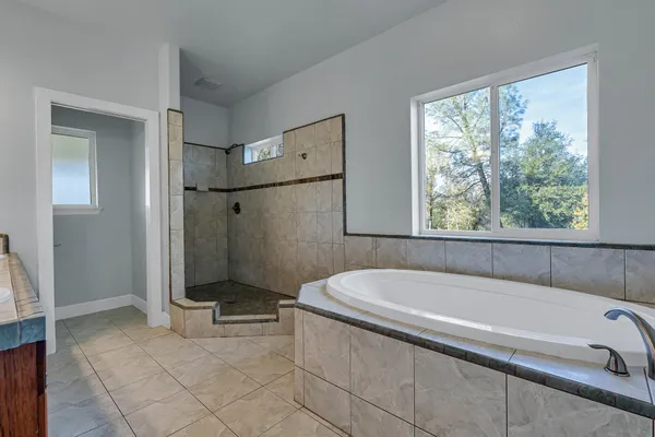 $695,000 | 13303 Intermountain Road, Redding, CA 96003