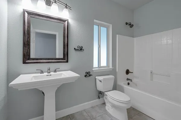 $695,000 | 13303 Intermountain Road, Redding, CA 96003