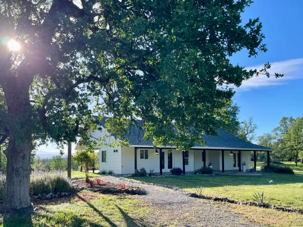 $695,000 | 13303 Intermountain Road, Redding, CA 96003