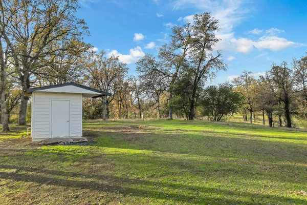 $695,000 | 13303 Intermountain Road, Redding, CA 96003