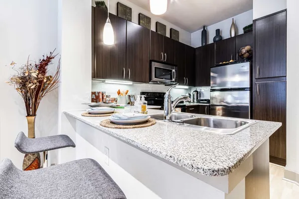 $2,001 | 2525 South Voss Road, Unit 408, Houston, TX 77057