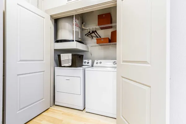 $2,001 | 2525 South Voss Road, Unit 408, Houston, TX 77057