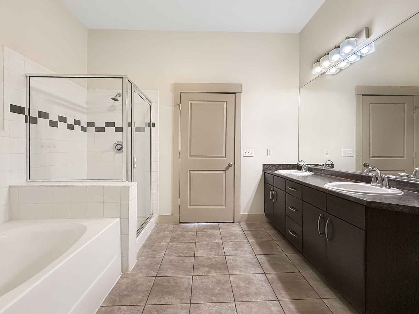 2525 South Voss Road, Unit 408 Houston, TX 77057 - Photo 7 of 31