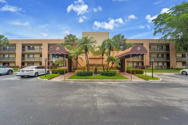 $189,900 | 7342 Ashmont Circle, Unit 203, Tamarac, FL 33321