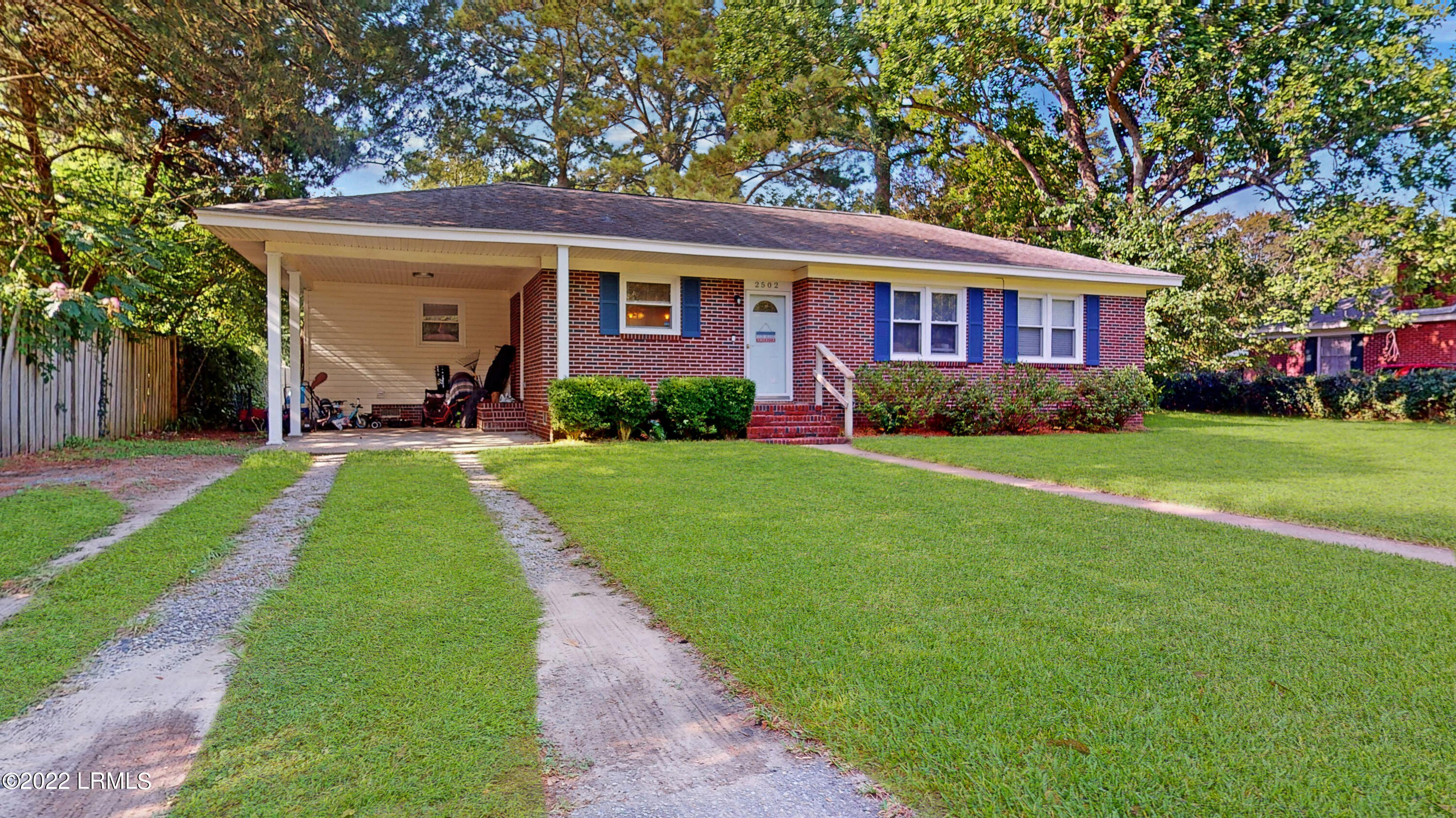 2502 State Rd S-7-277 Beaufort, SC 29902 - Photo 3 of 17 2502-Waverly-Way-06162022_191713