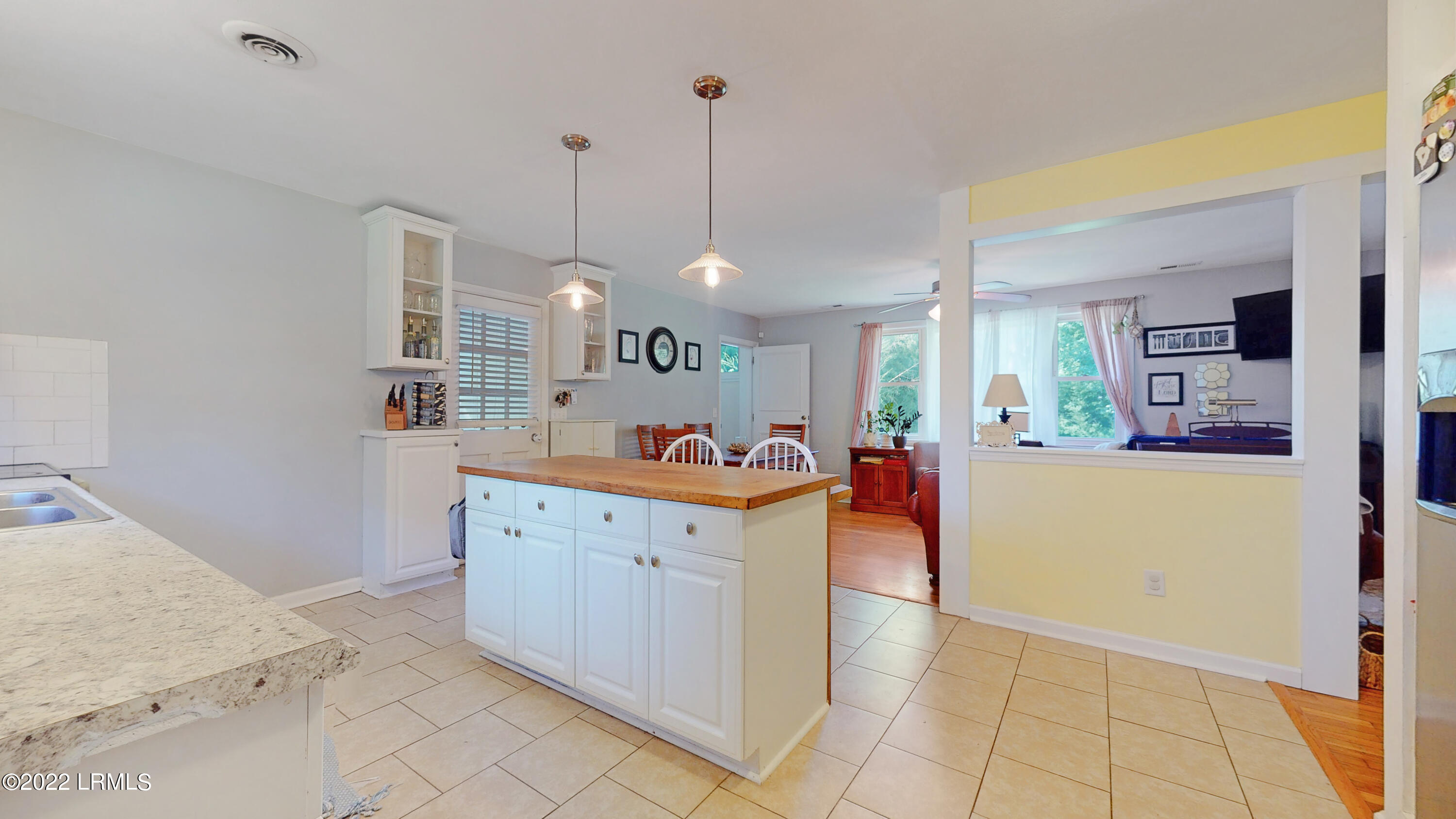 2502 State Rd S-7-277 Beaufort, SC 29902 - Photo 5 of 17 2502-Waverly-Way-06162022_192428