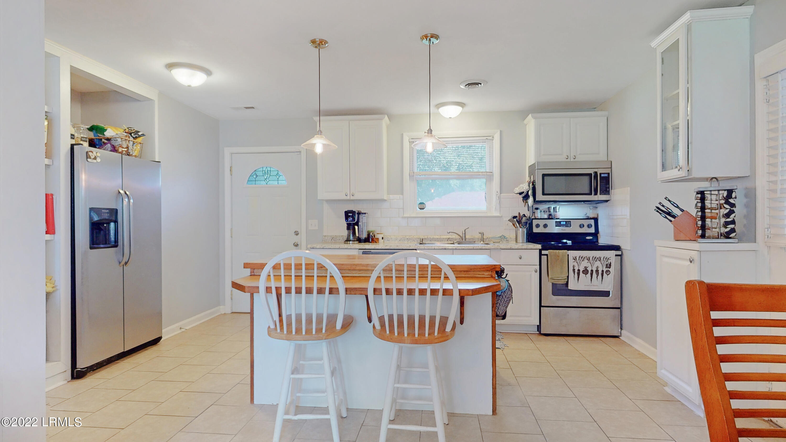 2502 State Rd S-7-277 Beaufort, SC 29902 - Photo 7 of 17 2502-Waverly-Way-06162022_192614