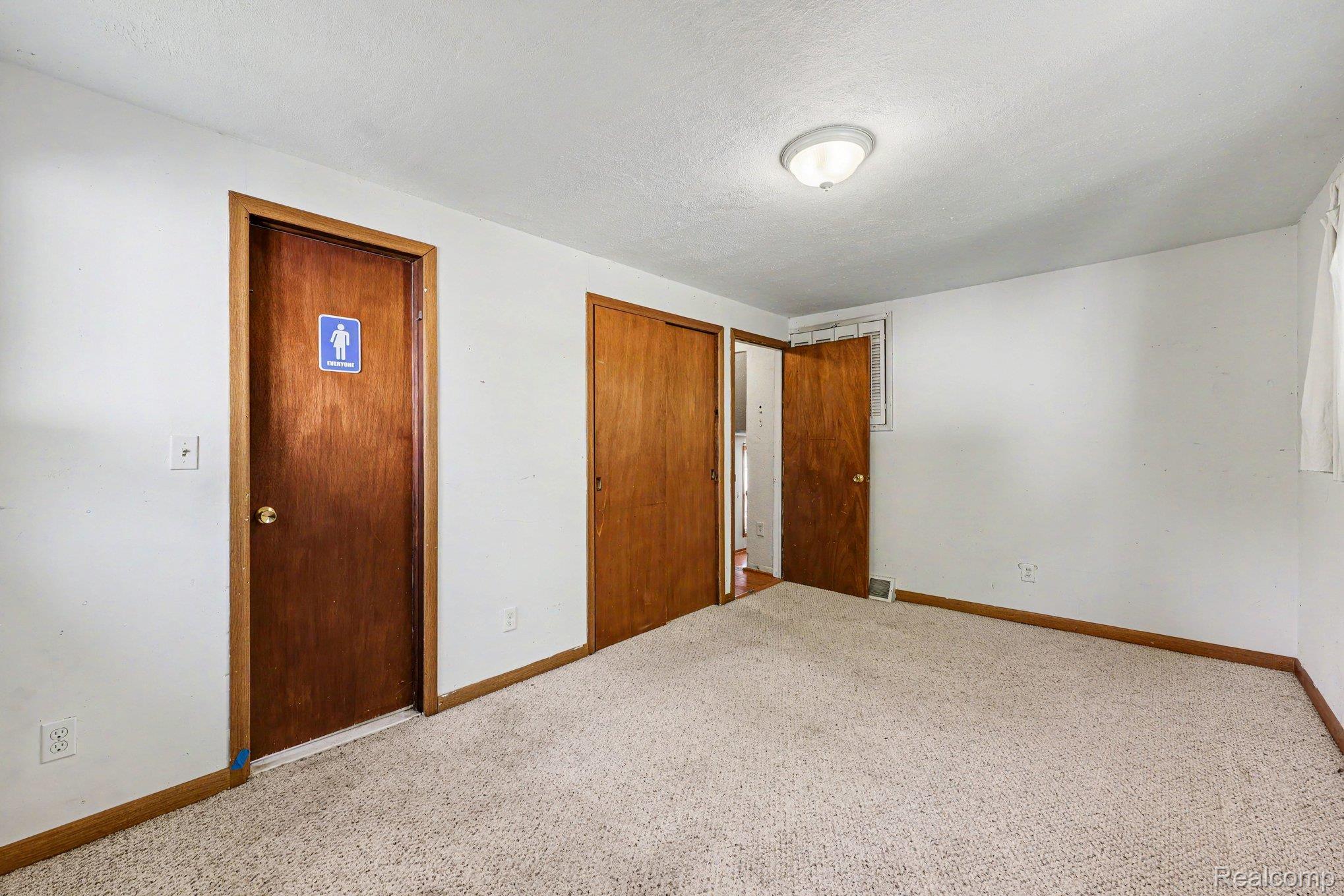 507 Brookside Road Ypsilanti, MI 48197 - Photo 25 of 57 008_file_9140.jpg