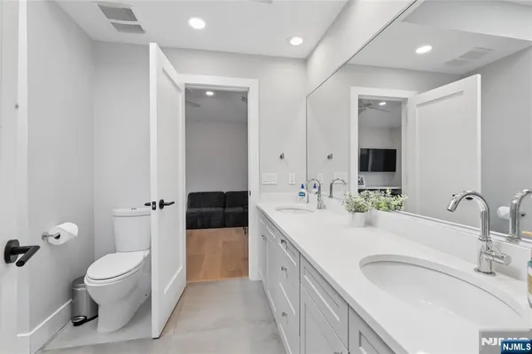 $12,000 | 34 Merrifield Way, Cresskill, NJ 07626