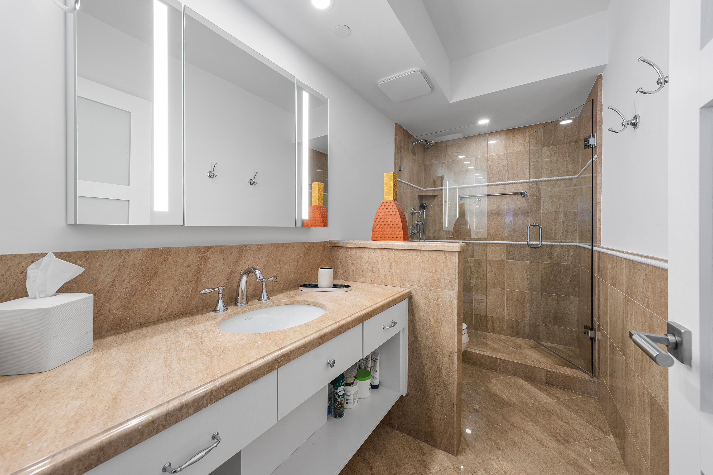 2917 South Ocean Boulevard, Unit 505 Highland Beach, FL 33487 - Photo 21 of 41 025-2917SouthOceanBoulevard-505-2ND BTH