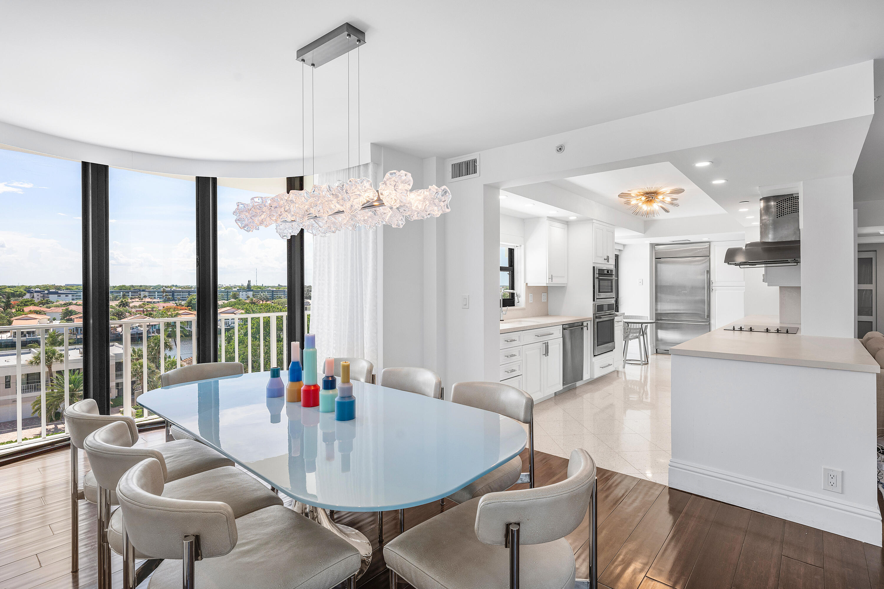 2917 South Ocean Boulevard, Unit 505 Highland Beach, FL 33487 - Photo 5 of 41 006-2917SouthOceanBoulevard-505-DINING T