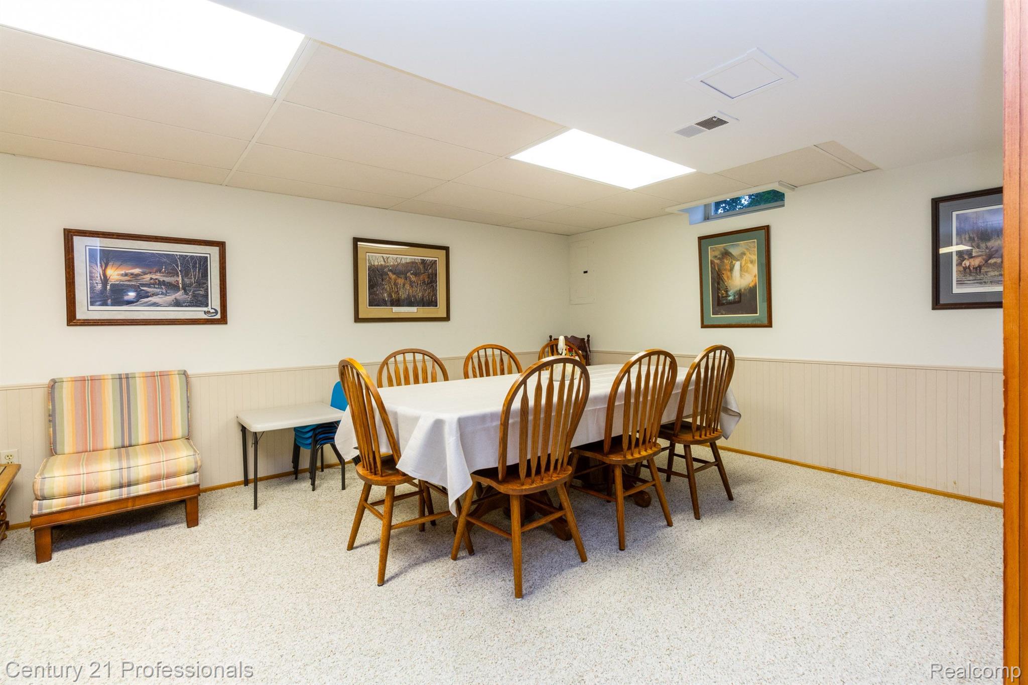 778 Lockmoore Court Rochester, MI 48307 - Photo 40 of 62 Gallery Image 40
