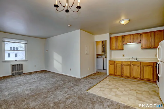 $1,600 | 14 Cherry Street, Unit E, Milford, CT 06460