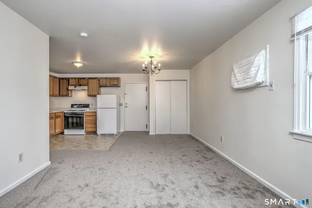 $1,600 | 14 Cherry Street, Unit E, Milford, CT 06460