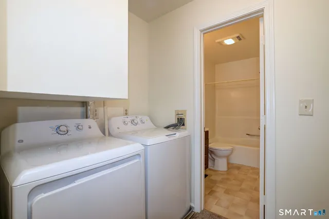 $1,600 | 14 Cherry Street, Unit E, Milford, CT 06460