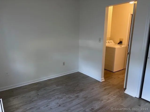 $1,600 | 14 Cherry Street, Unit E, Milford, CT 06460