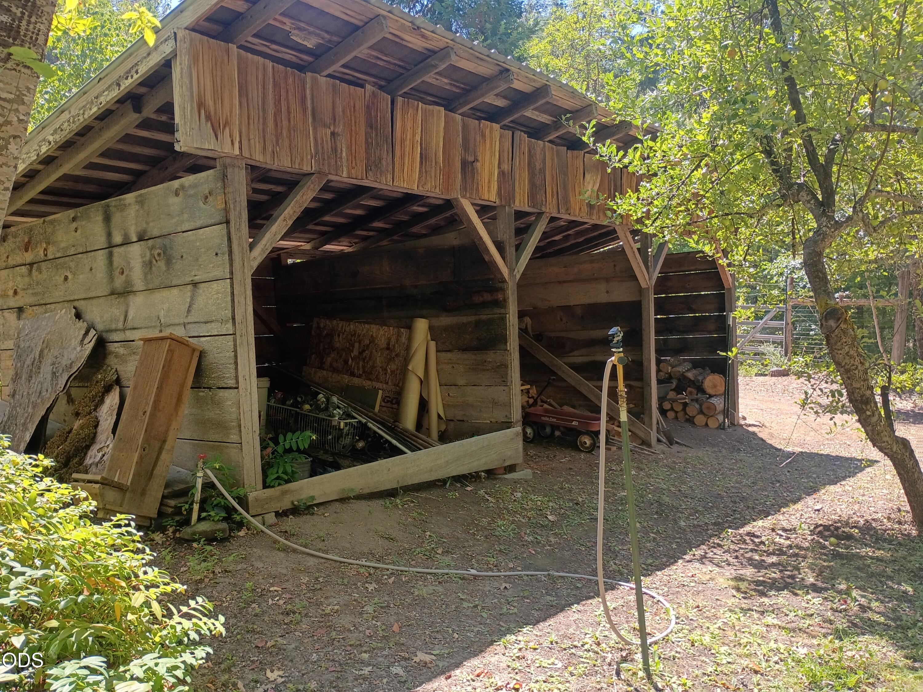 1407 Caves Camp Road Williams, OR 97544 - Photo 22 of 28 Gallery Image 22