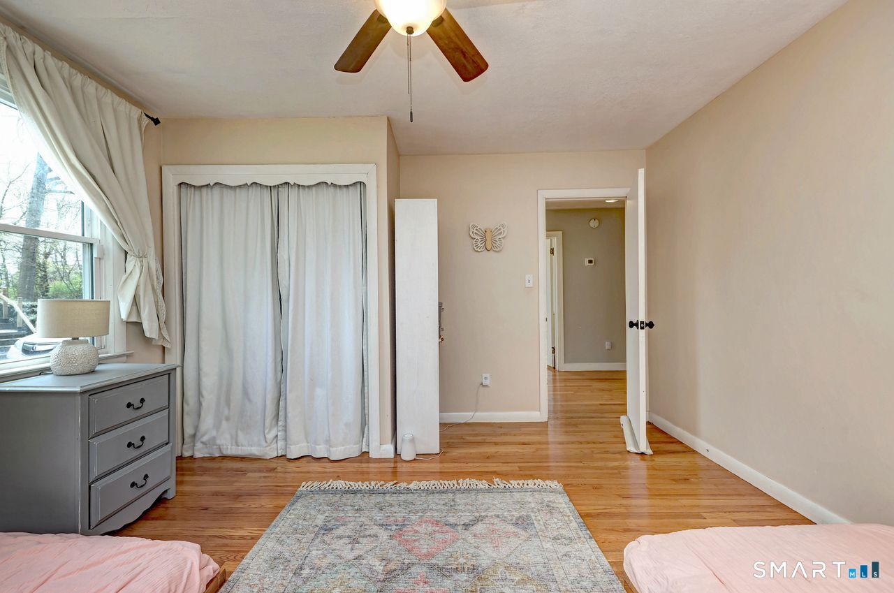 343 Smith Farm Road Orange, CT 06477 - Photo 19 of 40