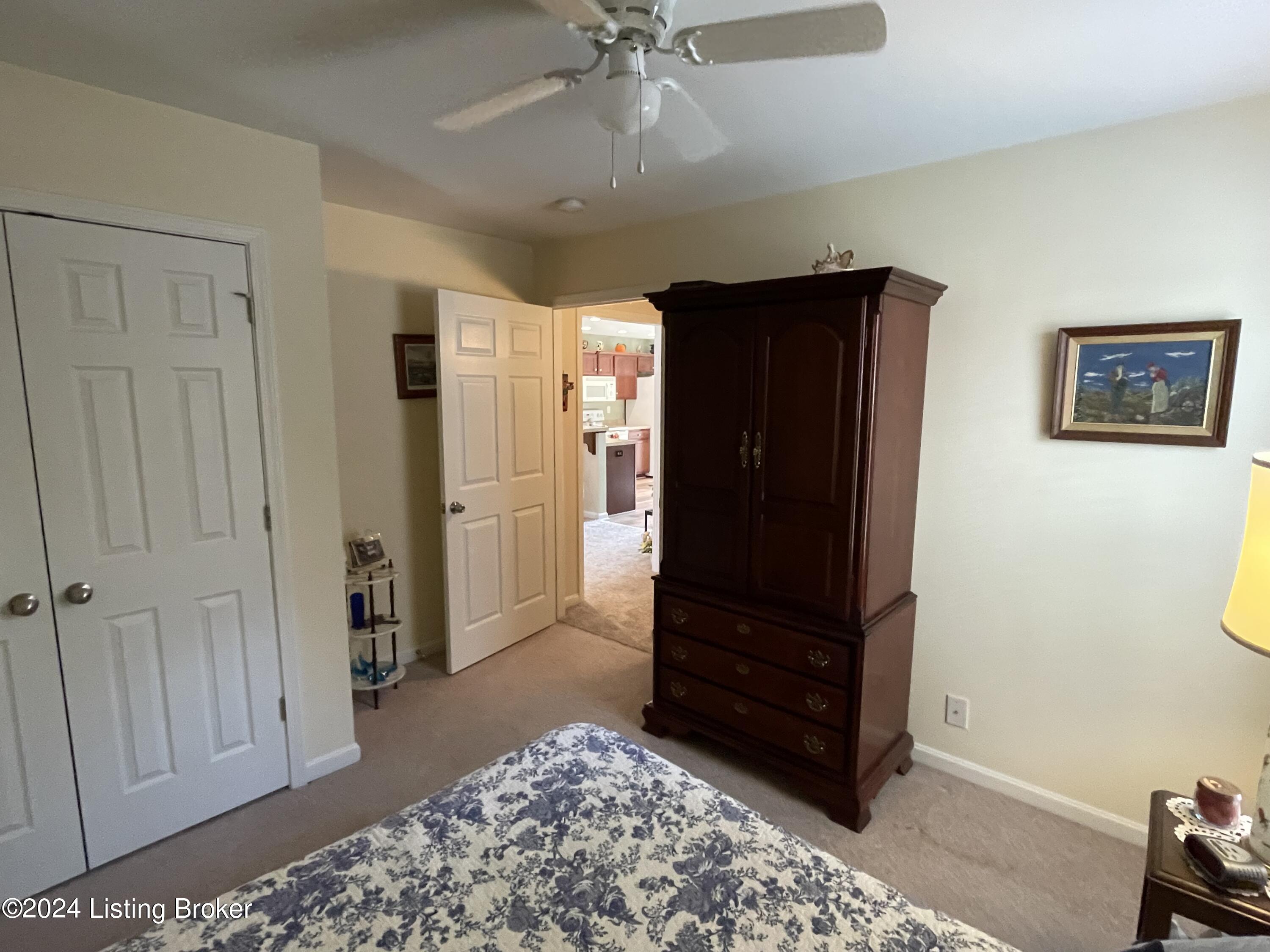 6626 Renate Road Louisville, KY 40291 - Photo 21 of 33 IMG_4713