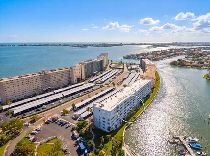 $243,500 | 5925 Shore Boulevard South, Unit 108, Gulfport, FL 33707