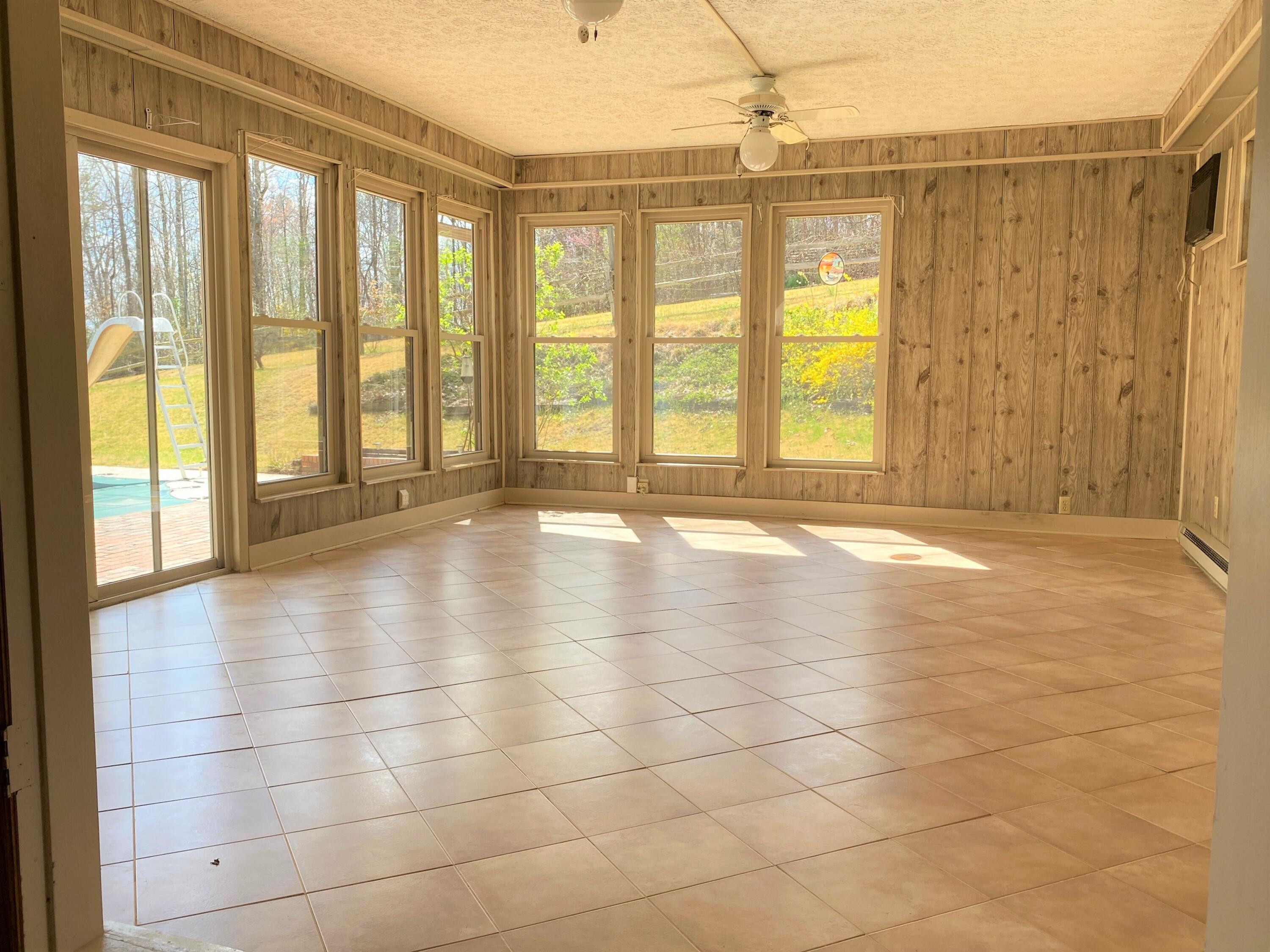 206 Sherwood Road Powell, TN 37849 - Photo 6 of 27 IMG_9337