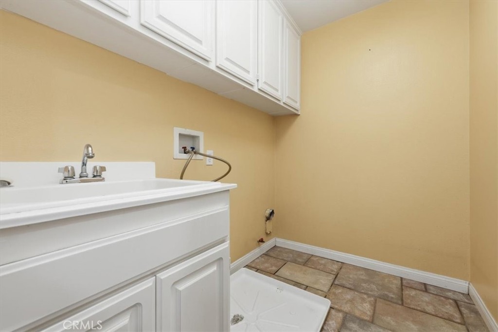 17731 Glen Hollow Way Riverside, CA 92504 - Photo 35 of 66