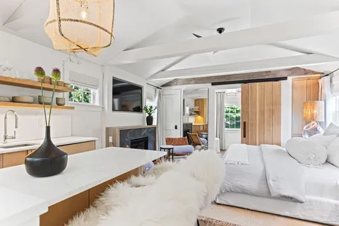 $3,250,000 | 149 Old Stage Road, Centerville, MA 02632