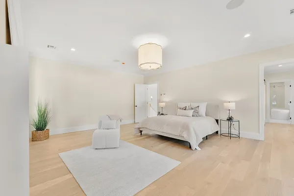 $4,349,000 | 8 Crestview Road, Needham, MA 02492