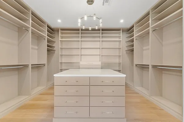 $4,349,000 | 8 Crestview Road, Needham, MA 02492