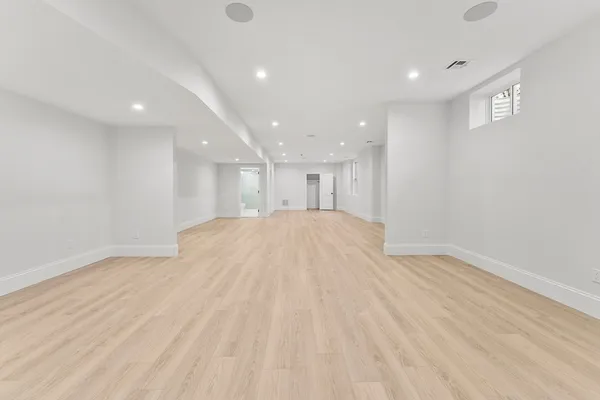 $4,349,000 | 8 Crestview Road, Needham, MA 02492