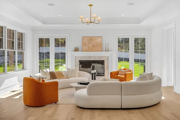 $4,349,000 | 8 Crestview Road, Needham, MA 02492