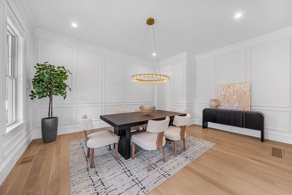 8 Crestview Road Needham, MA 02492 - Photo 10 of 27