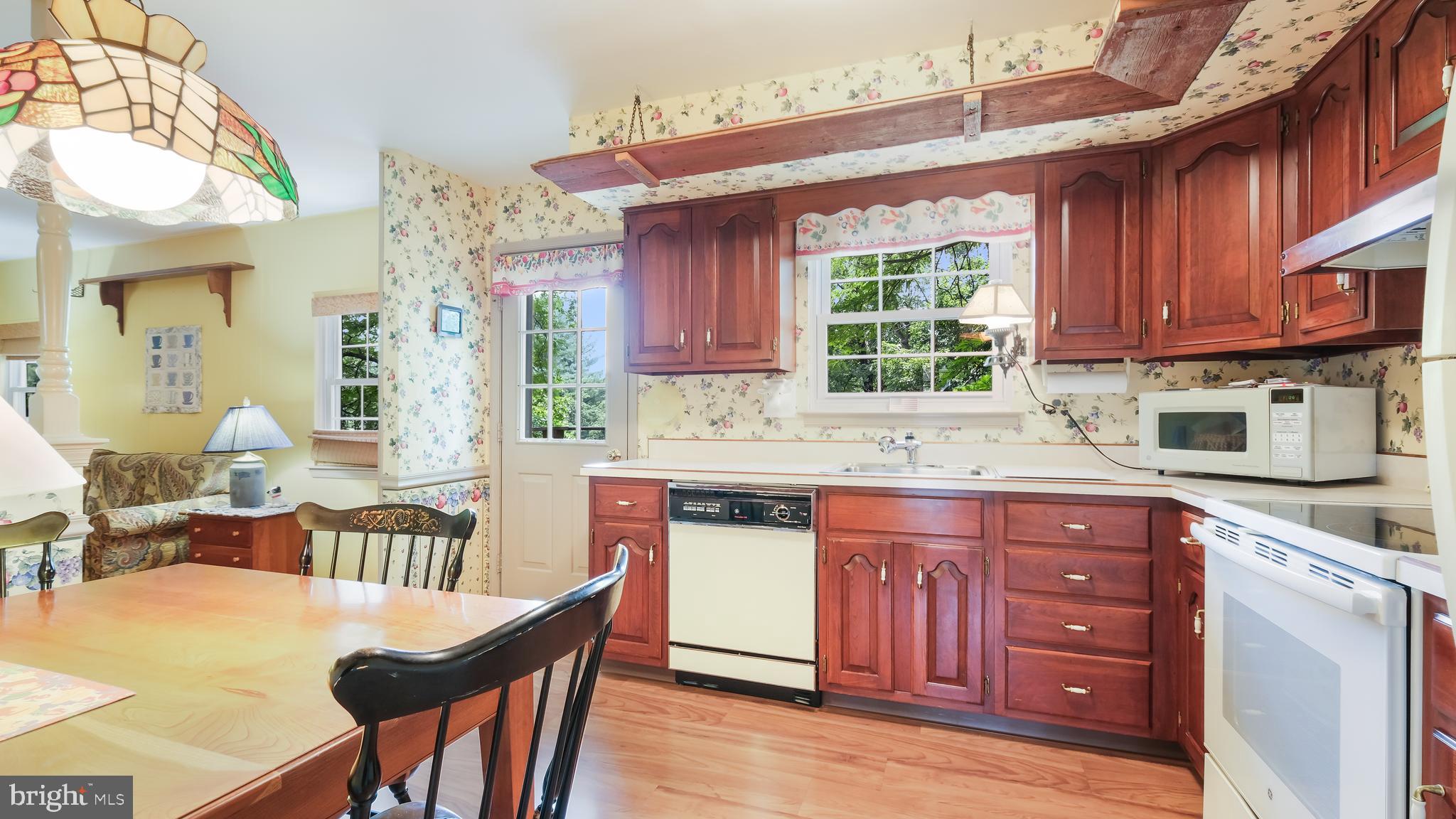 29 Forrester Road Horsham, PA 19044 - Photo 8 of 32 Gallery Image 8