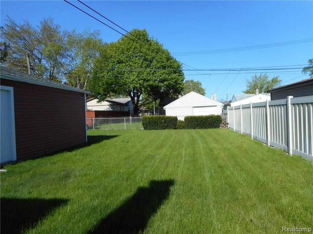 17544 Clark Street Riverview, MI 48193 - Photo 14 of 61 FULLY FENCED BACK YARD