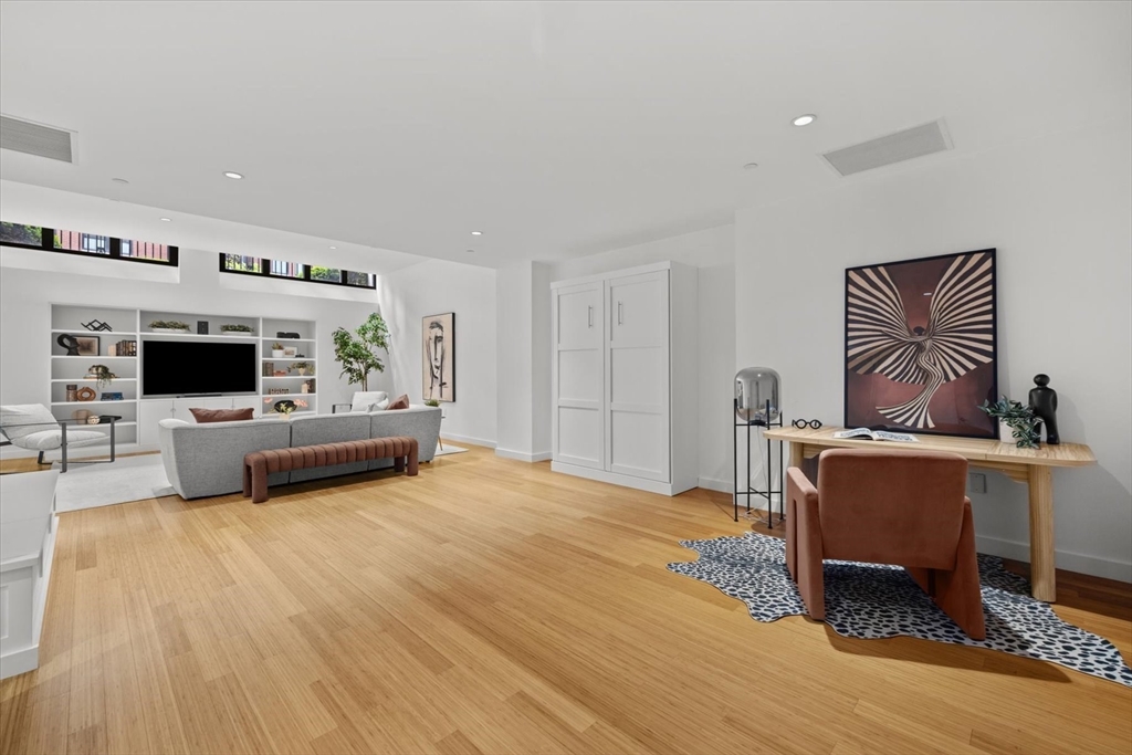 7 Warren Avenue, Unit 6 Boston, MA 02116 - Photo 30 of 33