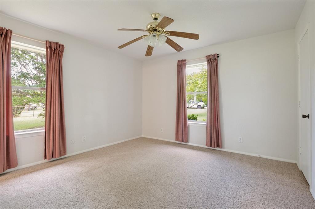 324 Cole Road Red Oak, TX 75154 - Photo 8 of 11