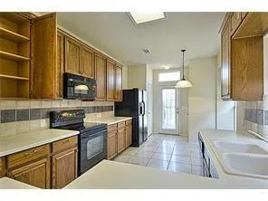 $2,350 | 11488 Chaucer Drive, Frisco, TX 75035