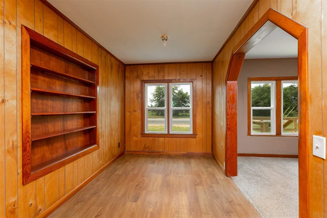 9422 Nichols Lake Road Milton, FL 32583 - Photo 6 of 19 Gallery Image 6