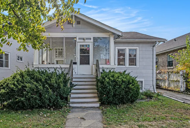 $89,900 | 419 157th Street, Calumet City, IL 60409