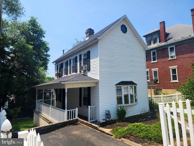 $129,500 | 520 Cumberland Street, Cumberland, MD 21502