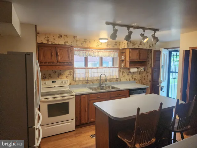 $129,500 | 520 Cumberland Street, Cumberland, MD 21502