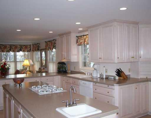 104 Frick Road Pittsburgh, PA 15238 - Photo 5 of 8 Kitchen.