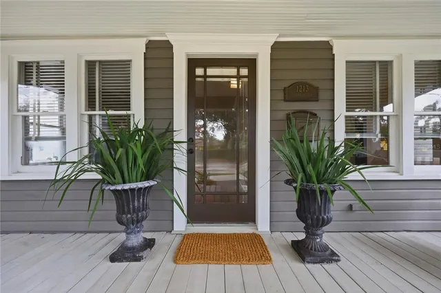 $3,500 | 1213 Delaney Avenue, Orlando, FL 32806