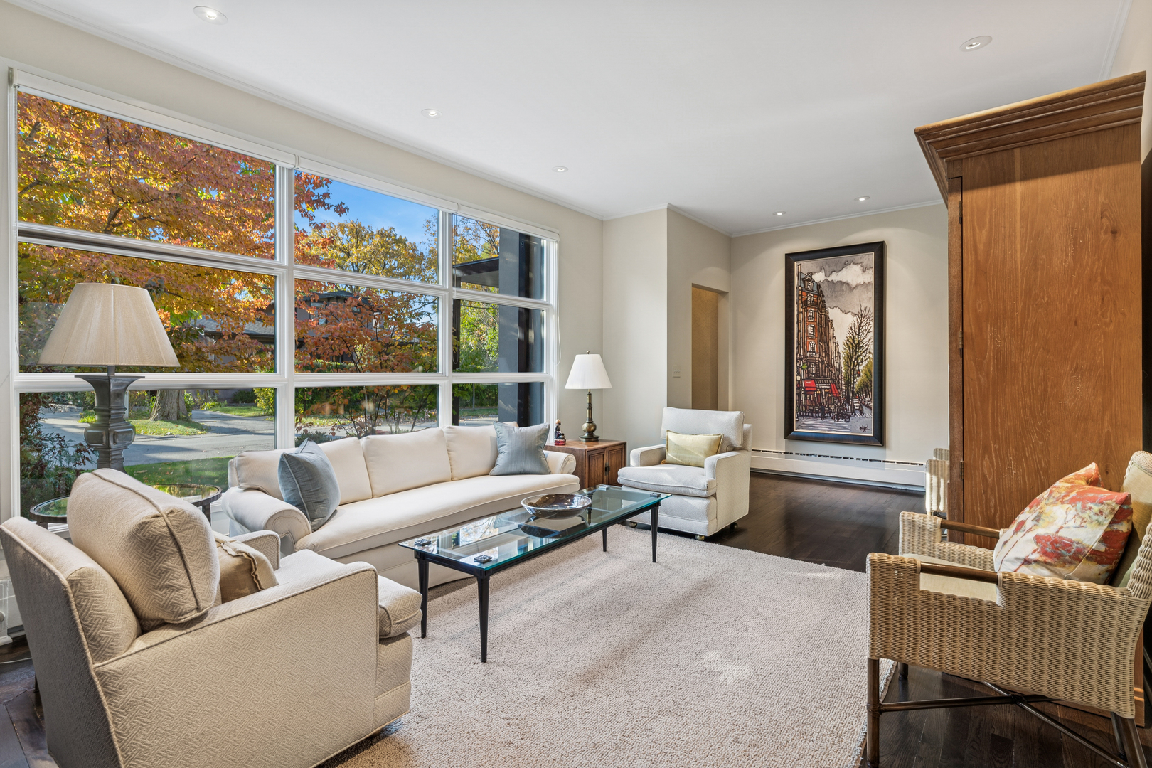 943 Westmoor Road Winnetka, IL 60093 - Photo 3 of 25 a living room with furniture and a large window