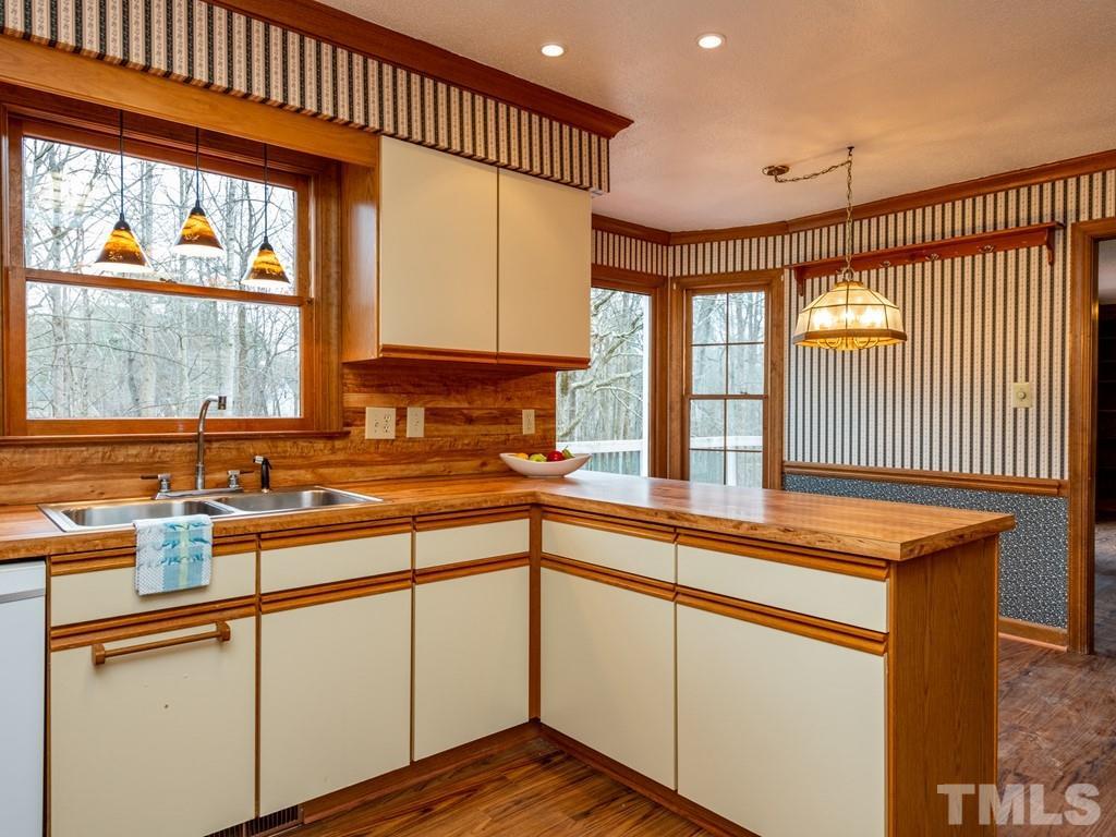 8628 Windjammer Drive Raleigh, NC 27615 - Photo 7 of 30 Gallery Image 7