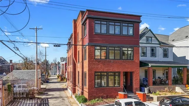 $2,000 | 813 North Sheridan Avenue, Unit 2, Pittsburgh, PA 15206