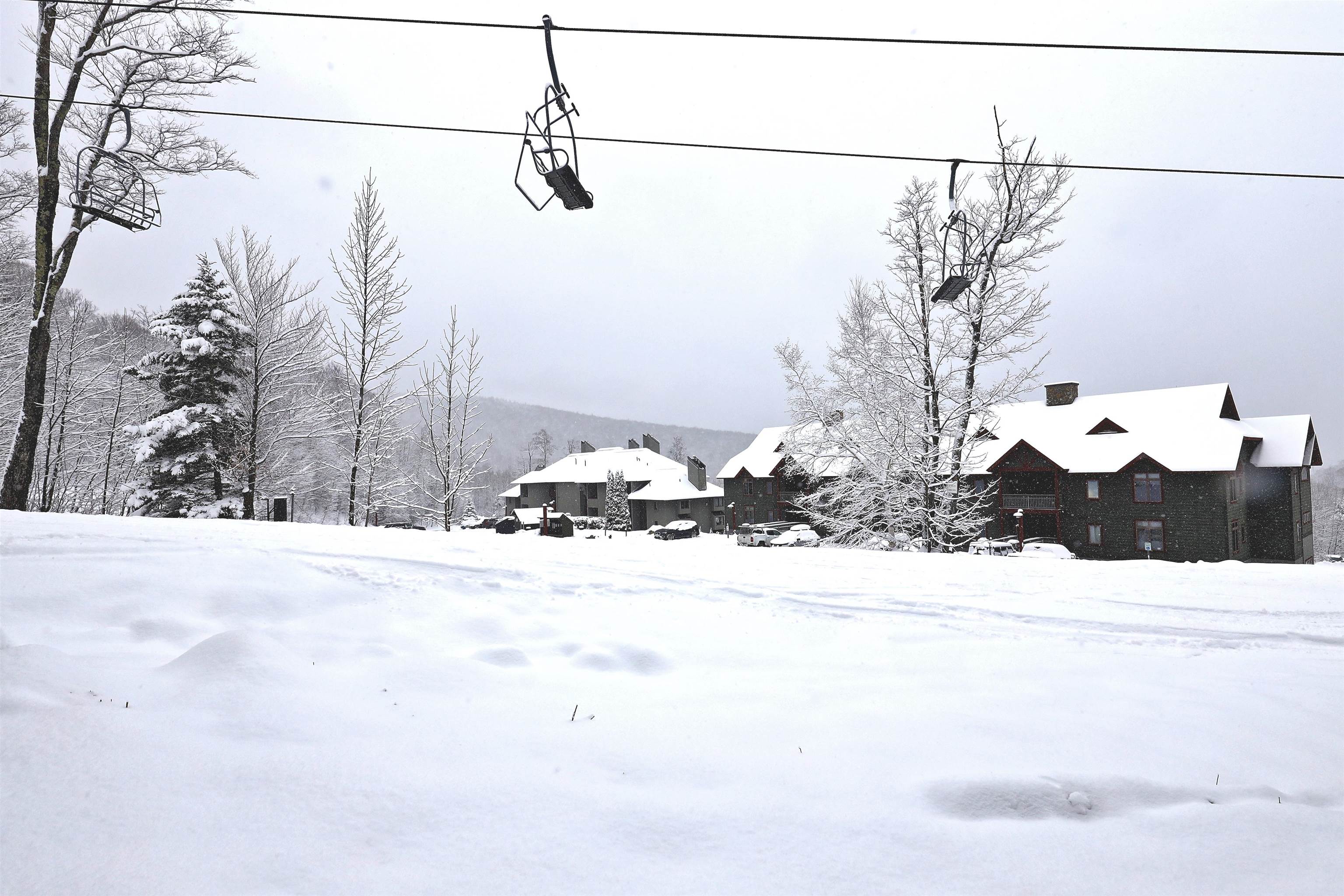 281 Falls Brook Road, Unit CAMBRIDGE 103 Killington, VT 05751 - Photo 2 of 25 Gallery Image 2